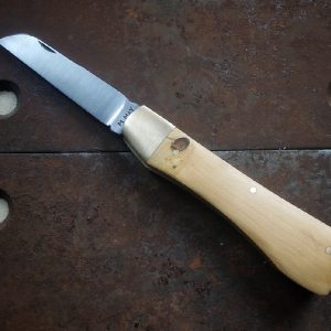 Ergonomic Pocket Knife - Chatsworth Boxwood
