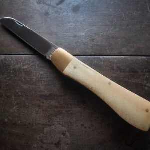Ergonomic Pocket Knife - Chatsworth Holly