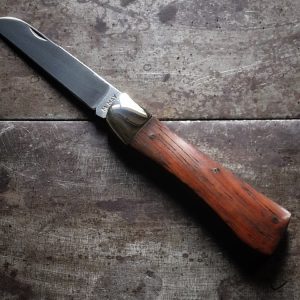 Ergonomic Pocket Knife - Padauk