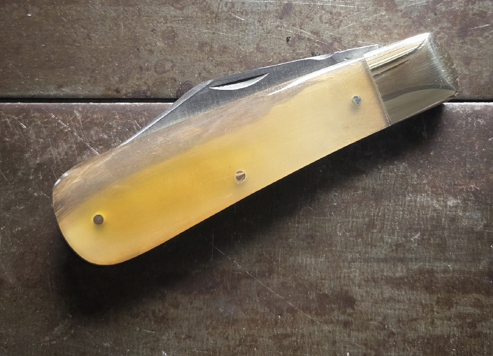 Clip Point Pocket Knife - Ram's Horn - Image 4