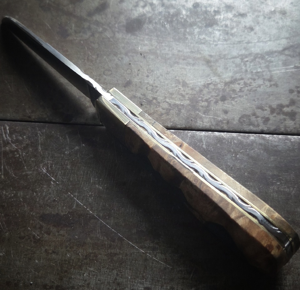 Lambfoot Pocket Knife - Elm Burr Hybrid - Image 2