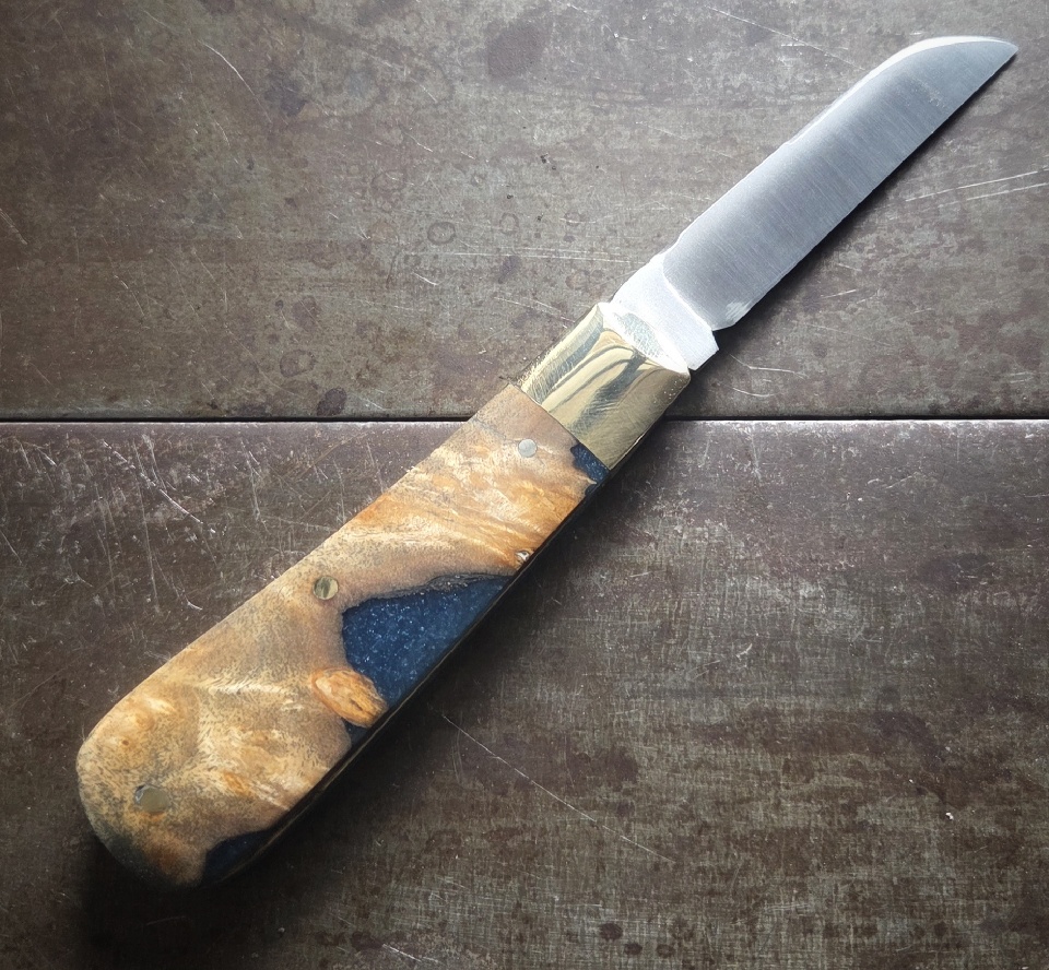 Lambfoot Pocket Knife - Elm Burr Hybrid - Image 3
