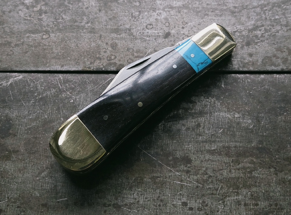Double Bolstered Clip Point Pocket Knife - Ebony and Turquoise - Image 4